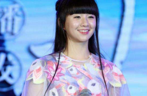 小彩旗|春晚转圈狂人小彩旗,坦言不想成为第二个杨丽萍,如今演员之路成炮灰