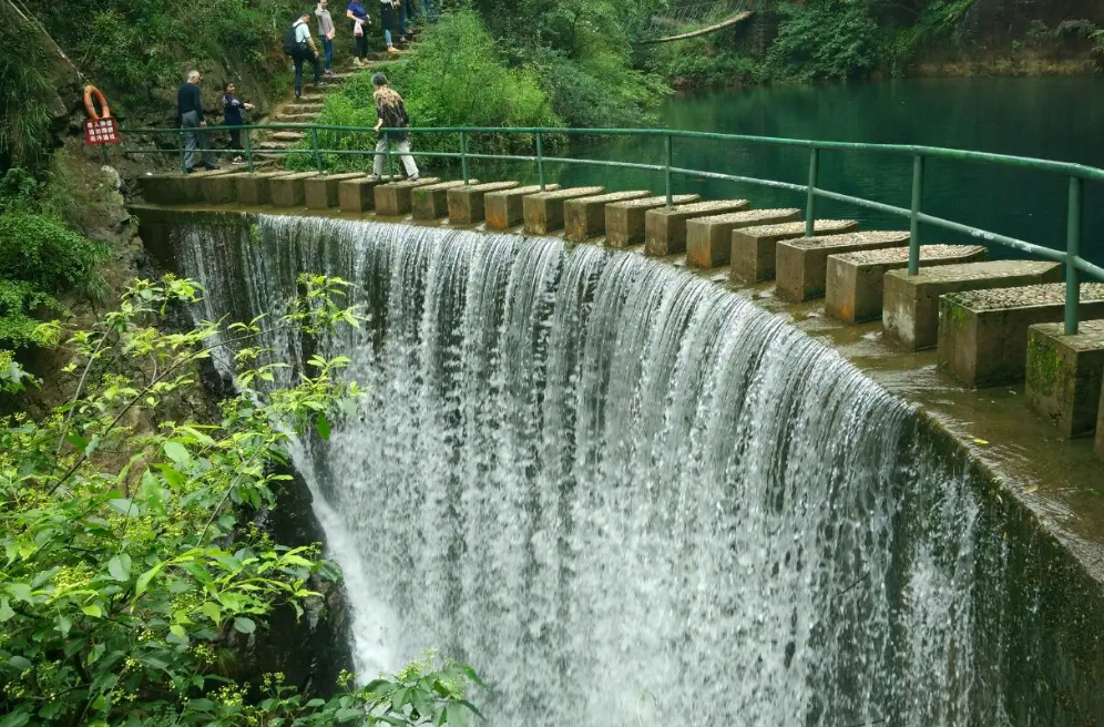美丽|桐庐一个如画般美丽的地方，这里景色优美，这些景点你知道几个