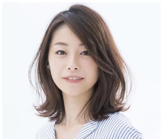 短发 40岁女性想要变得减龄,就要丢掉乌黑的长直发,选择短发更有气质