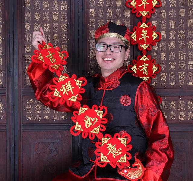 客厅|除夕夜：不管新房旧房，客厅不要忘了挂中国结！新的一年红红火火。