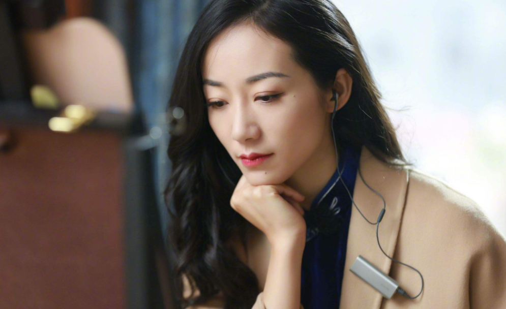 韩雪|娱乐圈真正的富家女，四五岁坐私人飞机，拍戏用自己的珠宝价值8位数