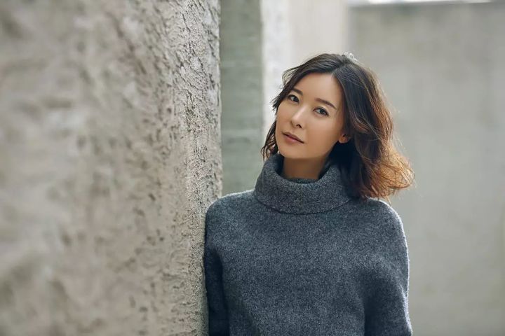 柯蓝|出生显赫45岁才成名，私生活引人诟病，终因烂桃花无人接盘