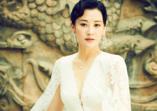 许晴|许晴：知名女星的爱情故事