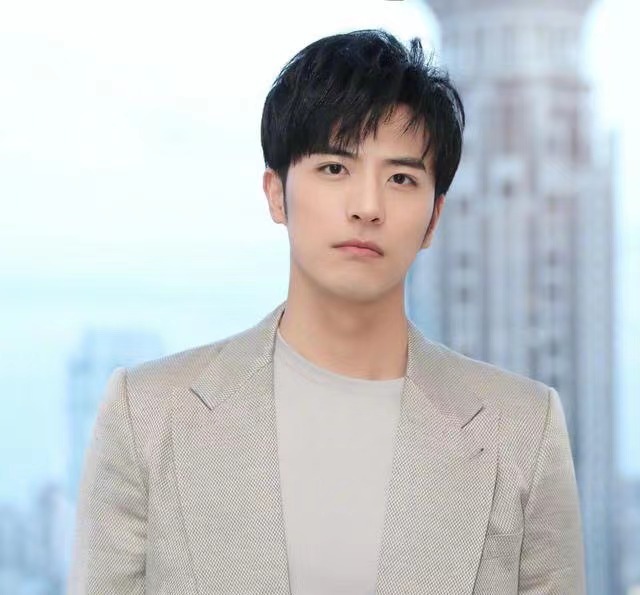 邵晴|邵晴成背锅侠？发长文否认插足张嘉倪婚姻，晒抑郁症报告网友不买账