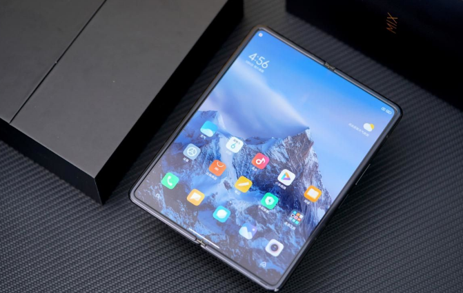 小米科技|小米的思路就是手机遥控所有的智能设备,手机为核心,万物基于MIUI