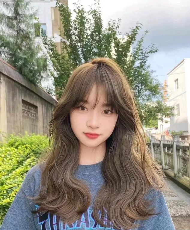 燃脂 女发不在多选对是关键,这3种发型很不错,瘦脸利落显气质