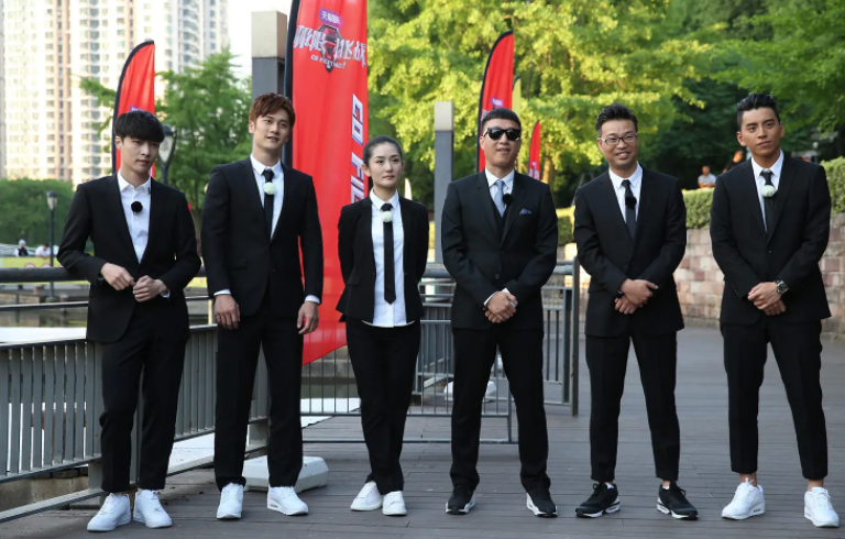 明星|《极挑》工作人员被指性别歧视，驱逐女临时工，态度蛮横