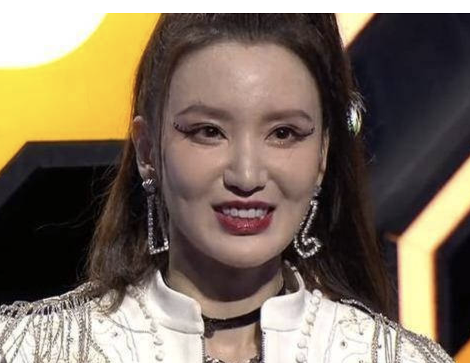 马尾辫 强行扮嫩、动脸成瘾、为减肥切胃洗肠，女星的畸形审美好恐怖