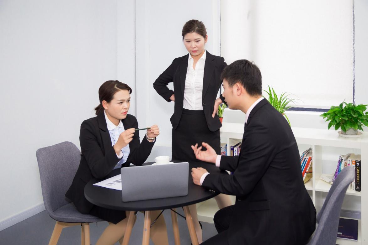 季后赛|职场小职场人不懂得圆滑、溜须拍马，懂得“逢场作戏”