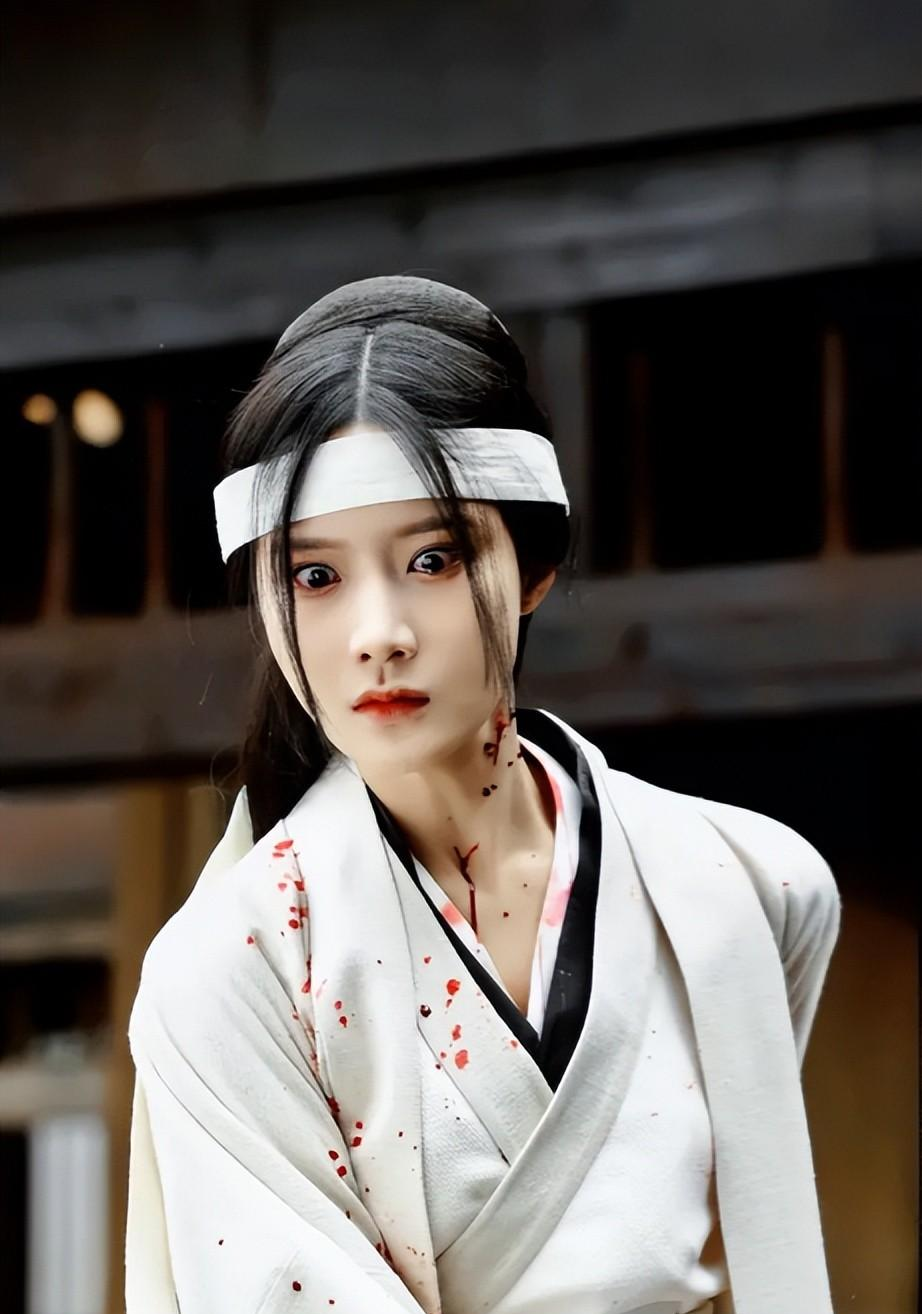 何昭君|《星汉灿烂》何家惨剧过后，何昭君为何只能回头嫁给楼垚？