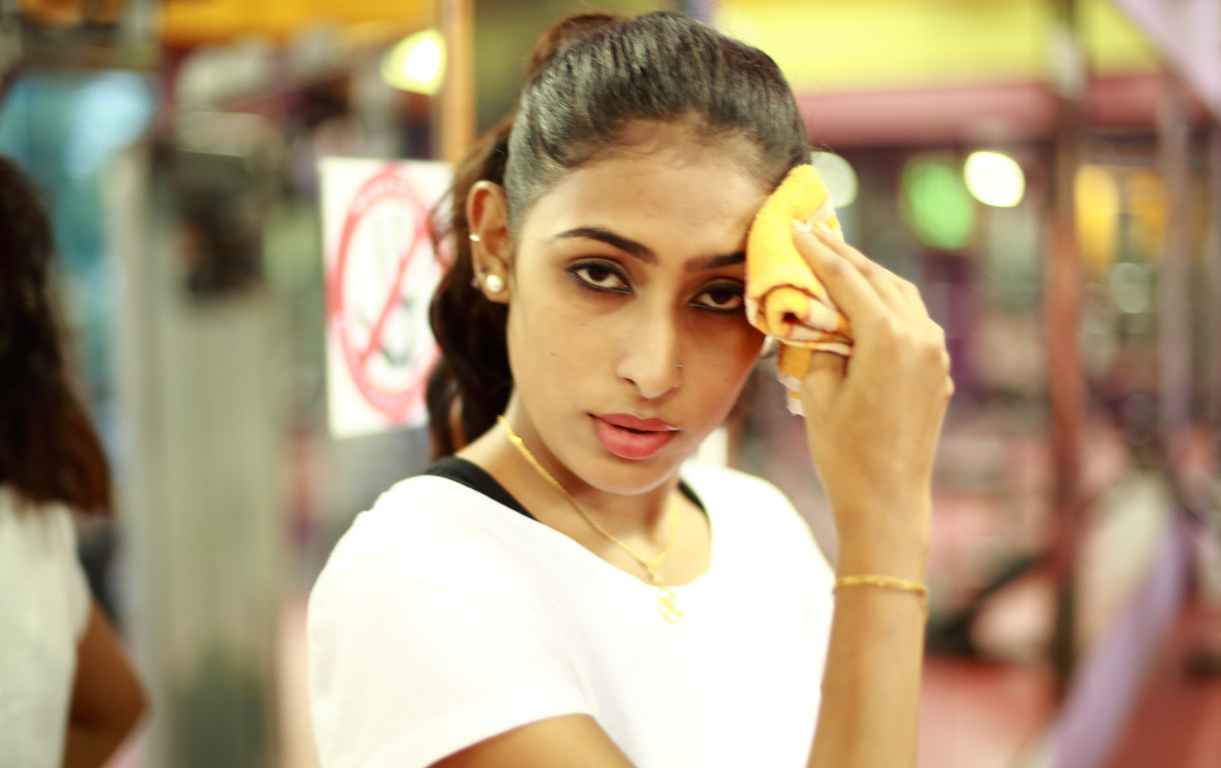 |“汗”能预知病情?身体这4处若经常出汗,或许是暗示你健康问题