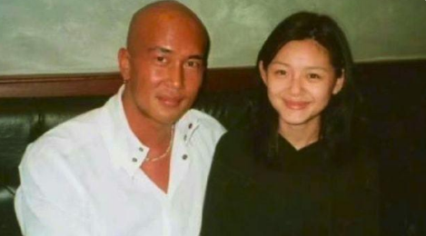 大S|大S闪电再婚,前任的电话不要删?