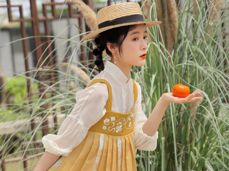 徐娇|徐娇曾经的形象很优秀,如今成为美少女,依然具备自己的特色