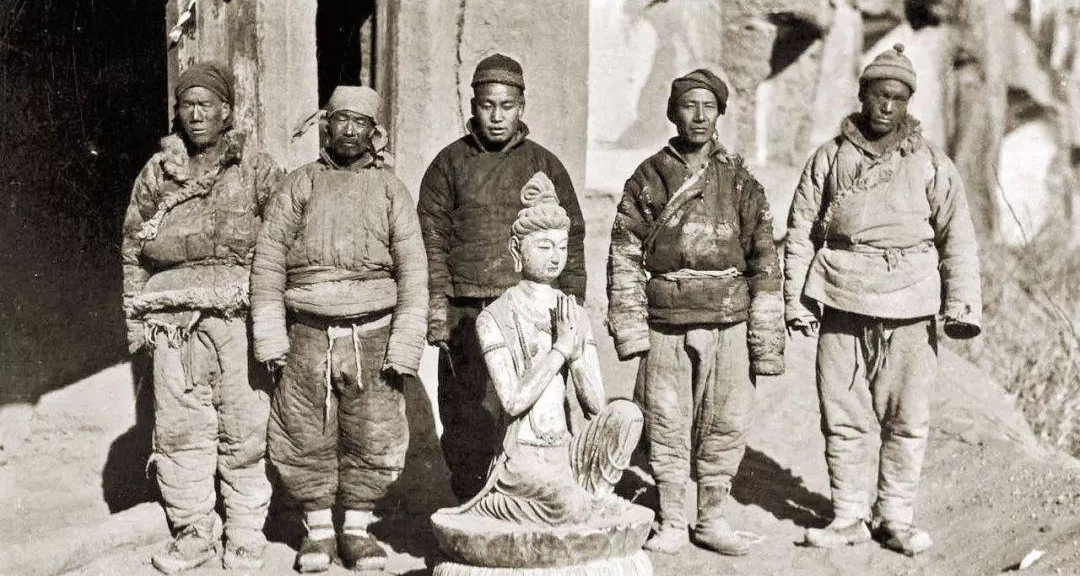胶水桶——敦煌璧画是如何被盗的?