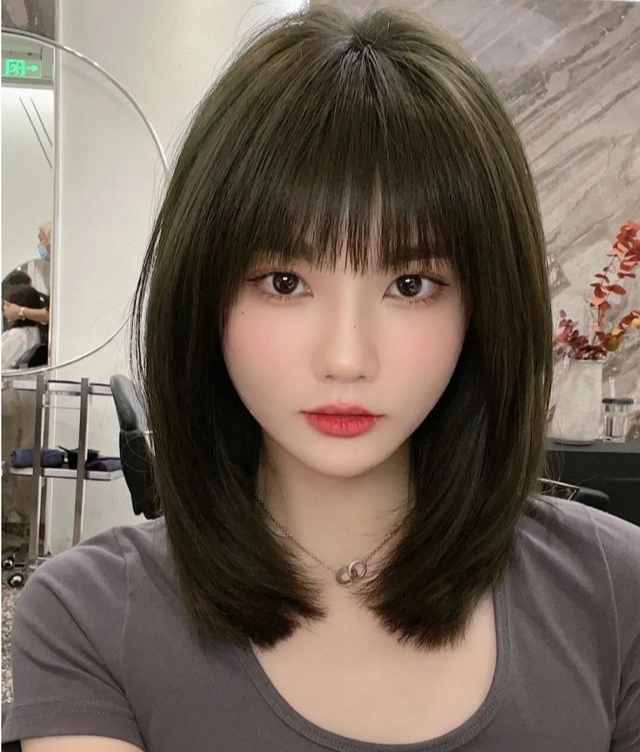 发型 发型别再一成不变了，新发型15款送给你，很多女性剪完都很美