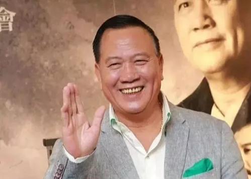 万梓良|万梓良告慰前妻恬妞：虽然离了婚，但是你和你女儿，仍是我的亲人