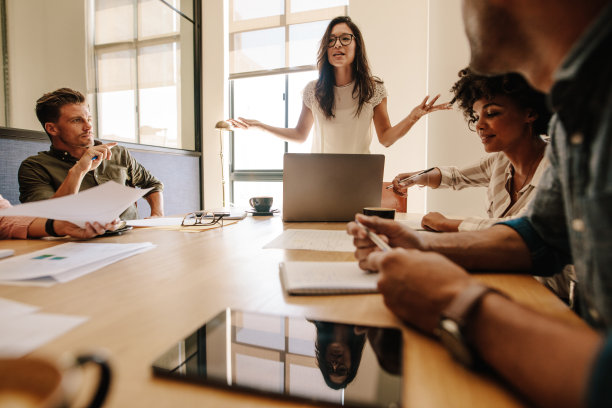 刘备|心理学家:想要在职场混得风生水起,必须学会“八个字”