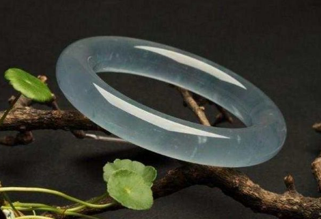 翡翠|无色清水，无色翡翠到底有多美，品种独特。