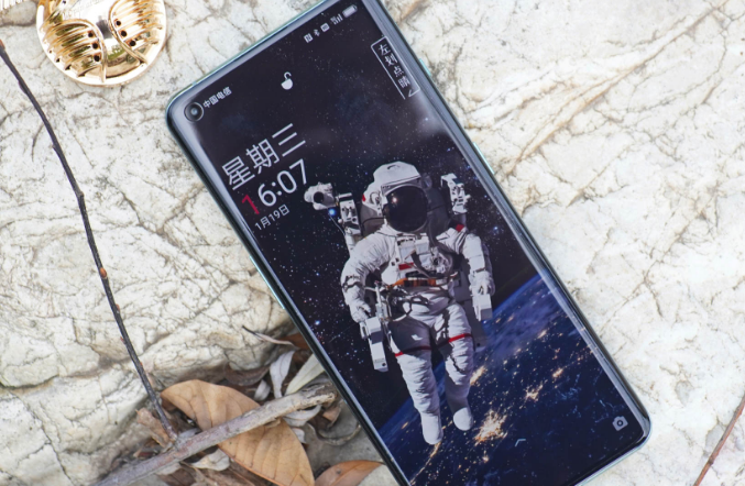 |春游时需要拍照,哪个品牌的手机影像系统更好呢?了解下这款战机