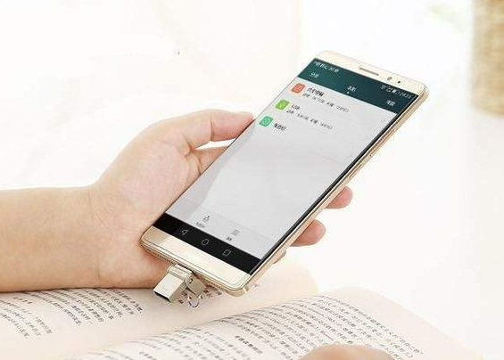 CPU|手机经常卡顿,无奈之下又要换手机,是什么原因造成的?