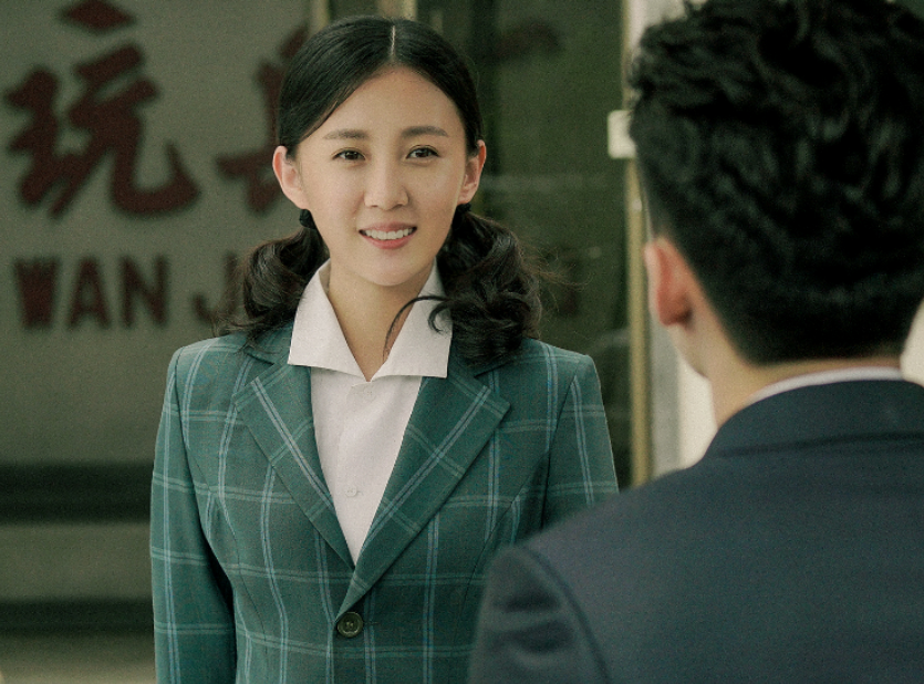 张墨锡|张墨锡不依附任何人,用好资源和实力扶正姿态,小名气终有大发展