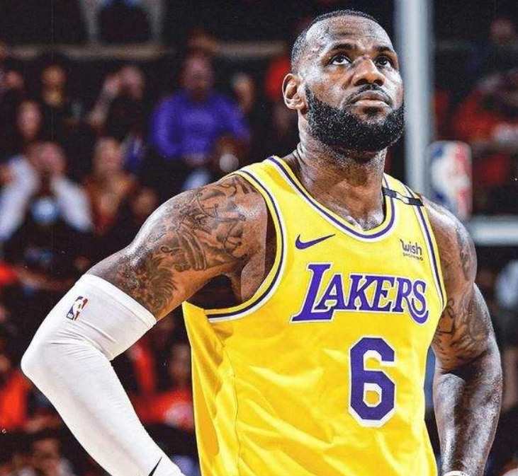 巴特勒|NBA现役各位置吨位最大球星：SF老詹，PF胖虎，C出乎意料！