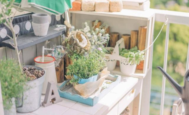 独自带3岁女儿生活，断舍离没有安全感，55㎡东西越多越觉得幸福