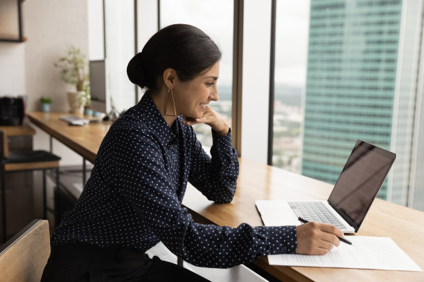 |在职场社交中,这九个细节你必须注重