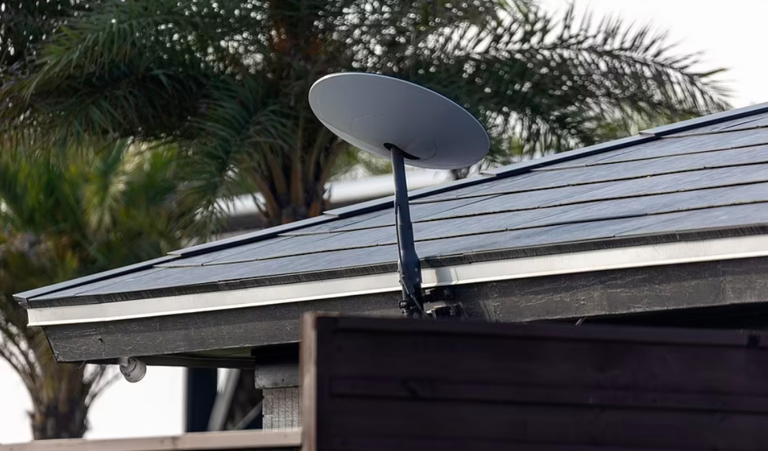 伊隆·马斯克|世界上最有钱的“乡下人”，马斯克住所是五万元搭建的棚屋