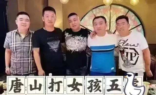 烧烤店被围殴女孩有新消息?受伤女孩母亲首次发声!网友提出质疑