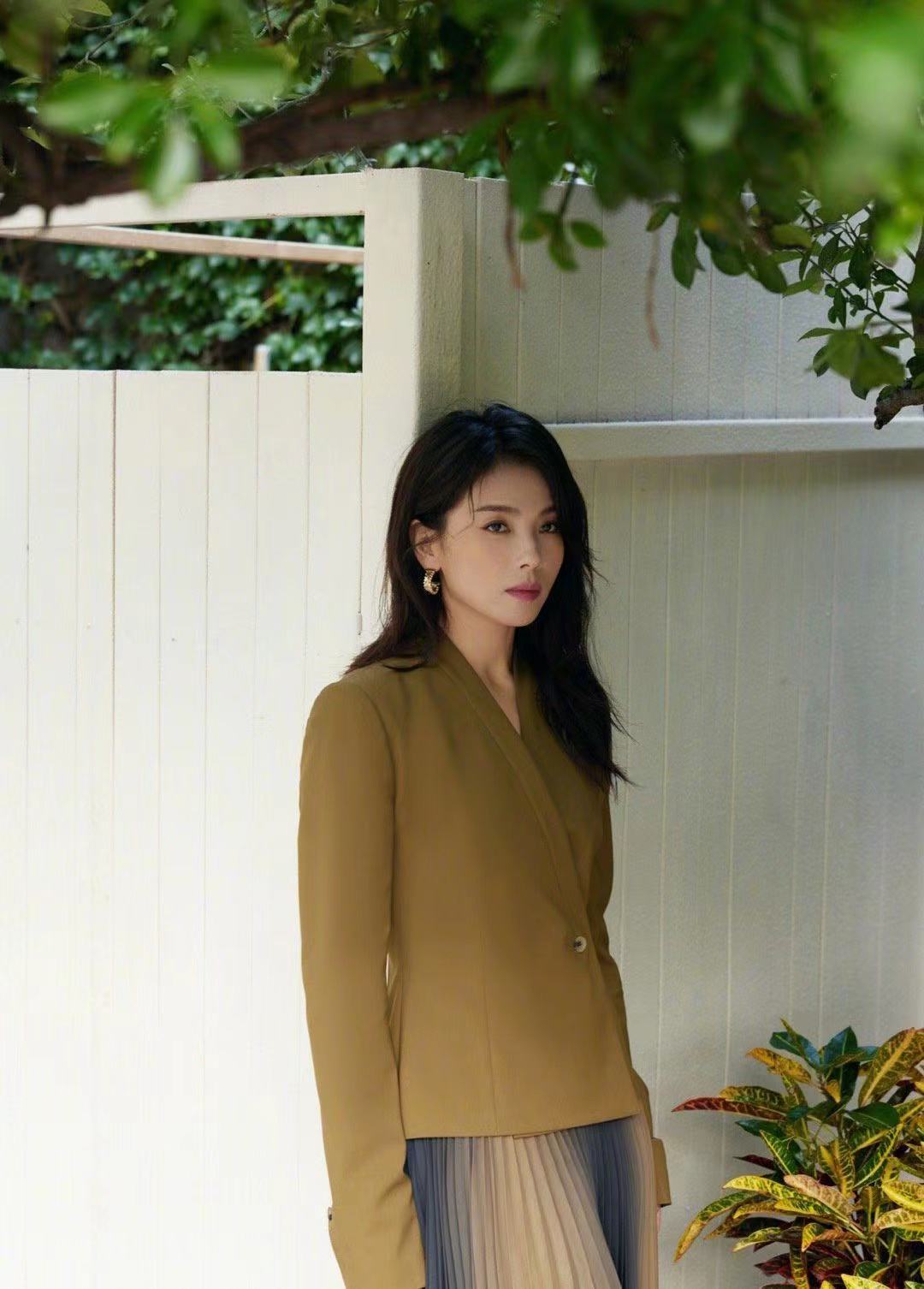 湖北日报|职场穿搭怎么穿?跟着刘涛学起来,干练利落太大气