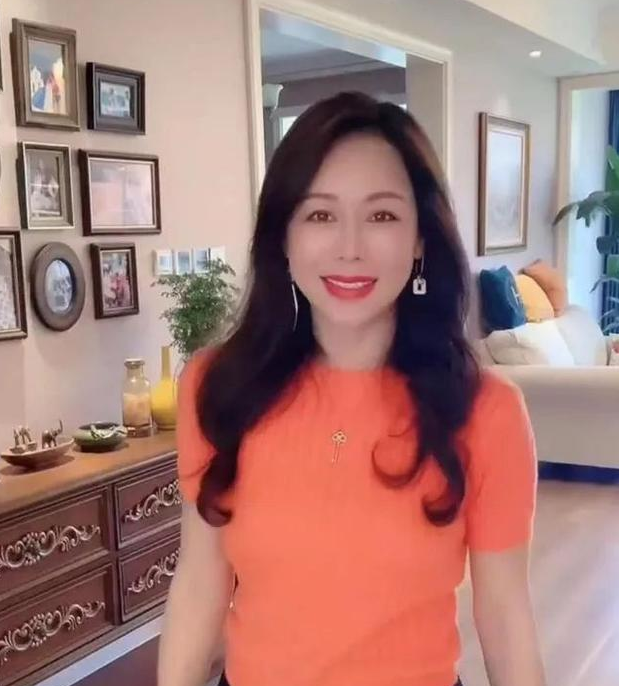 豪宅|8位晚年移居国外的老牌明星，住豪宅，嫁外籍老公，和儿女团聚