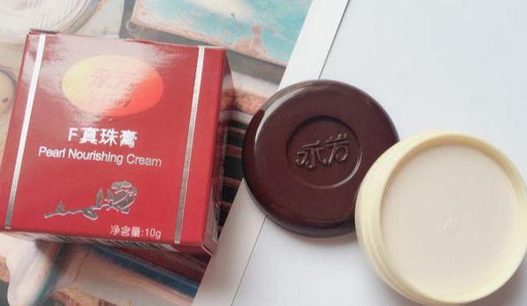 护肤品 暴露年龄的时候到了，这些“古董”级的老牌护肤品，你用过几个？