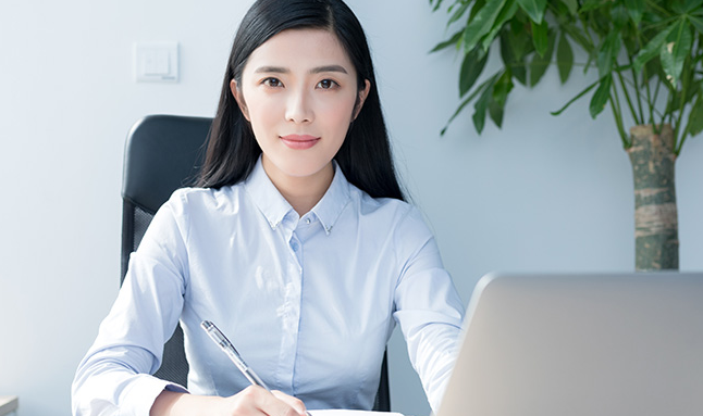 求职|为什么有关系的人,更容易成功?