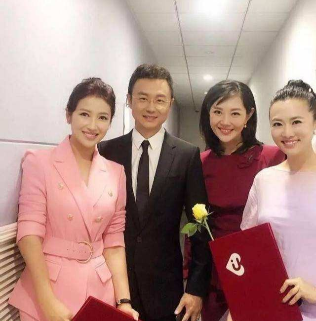 央视主持人刚强儿子刚好近照春妮刚强两人的生活平淡而幸福