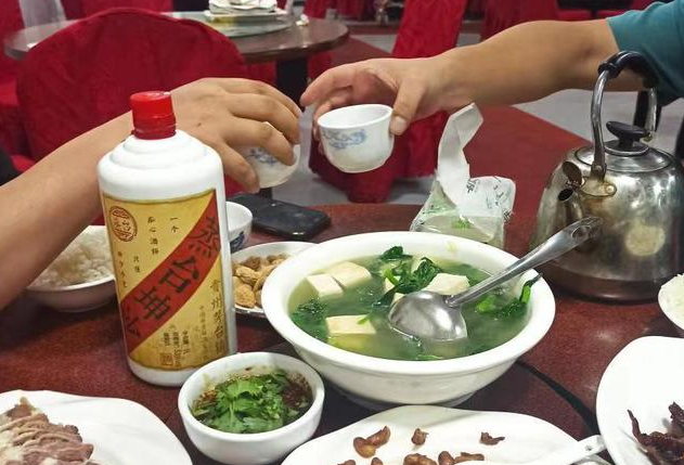举办酒局不知道怎么说开场白？教你3句行话，惊艳在场所有人
