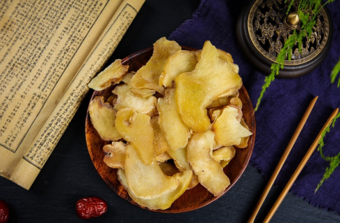 水果|提醒父母:2种水果,或是肝硬化的“罪魁祸首”,家里若有,尽早扔