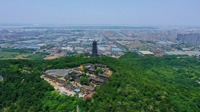 |江苏有个钢铁业发达城市，藏了超多宝藏旅行地，还有绝美自驾公路