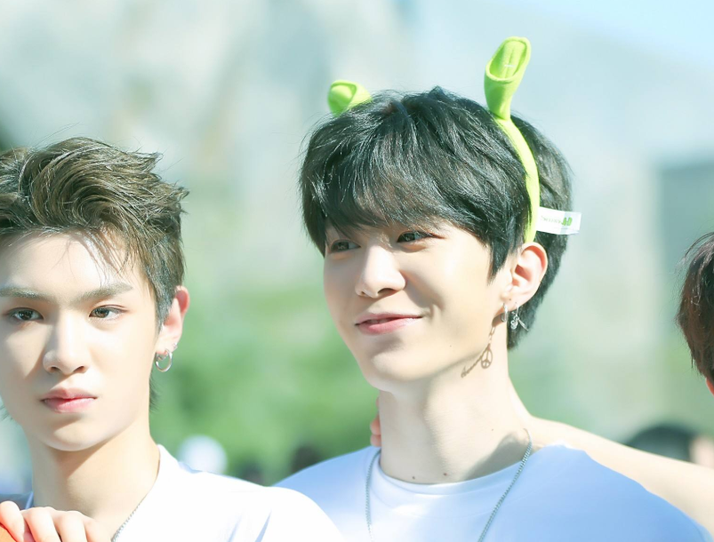 范丞丞|一张照片480万，出道2年人气居高不下，离开姐姐的范丞丞更红了！