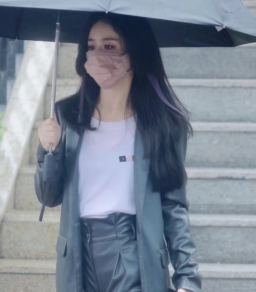 赵丽颖|赵丽颖越来越cool，具有大女主的感觉