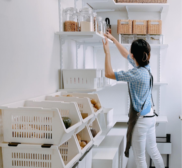 无论如何也要在厨房挤个家政间,哪怕2㎡不到,洗衣房、储物却都有