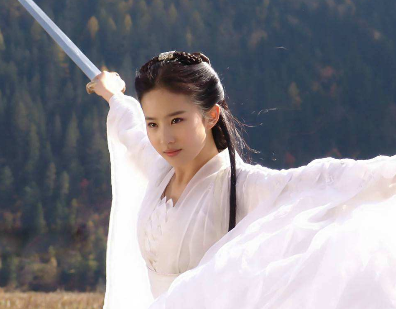 刘亦菲|清淡如仙女,刘亦菲用自己的个性,化作不一样的小龙女