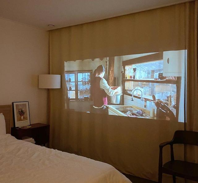 入住3年,别人家已经大变样,她家依然干净得像样板间,一尘不染