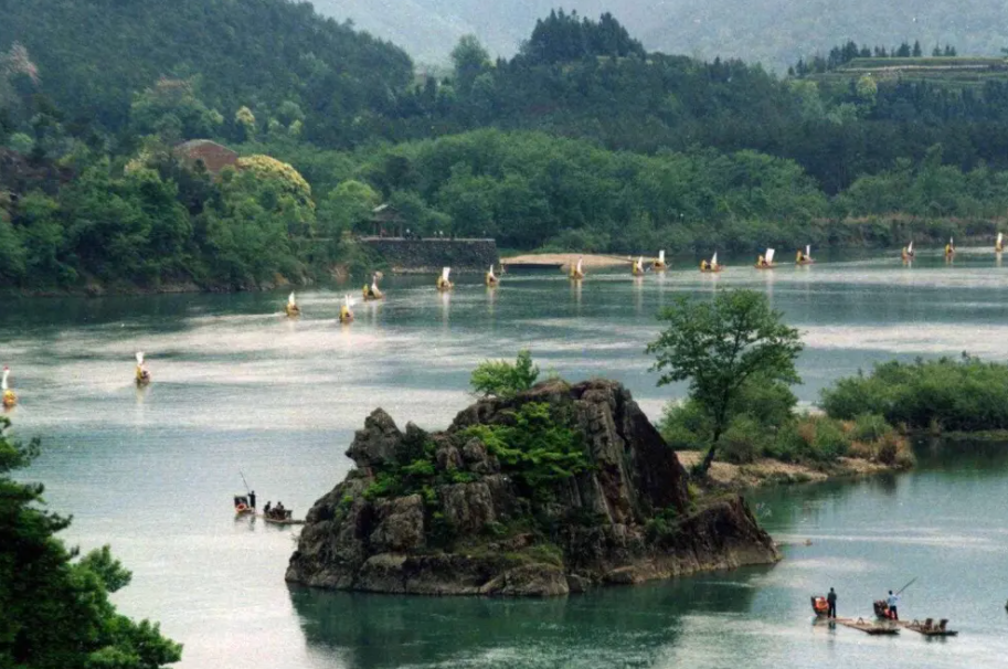 重庆|在旅行前,最好先问一下自己,是独处还是群游