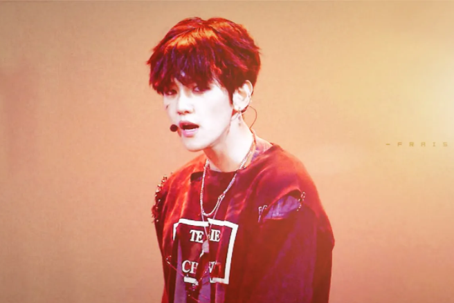 边伯贤|边伯贤圈粉能力真的很强,不仅仅是唱歌,现在舞也跳得越来越好