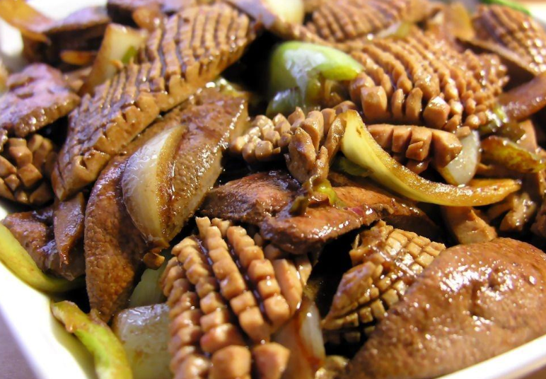 大蒜|再三忠告:身体2处“发痒”,别误以为过敏,或是肾衰“造访”,需警惕