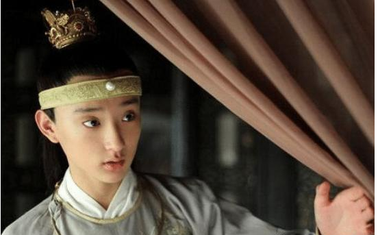 华晨宇|长相普通、气质猥琐却有“男神”包袱，这6位男星，有点自信