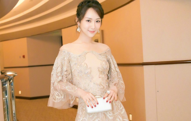 杨紫|对于杨紫，早些年对家有儿女有点印象，但没有滤镜