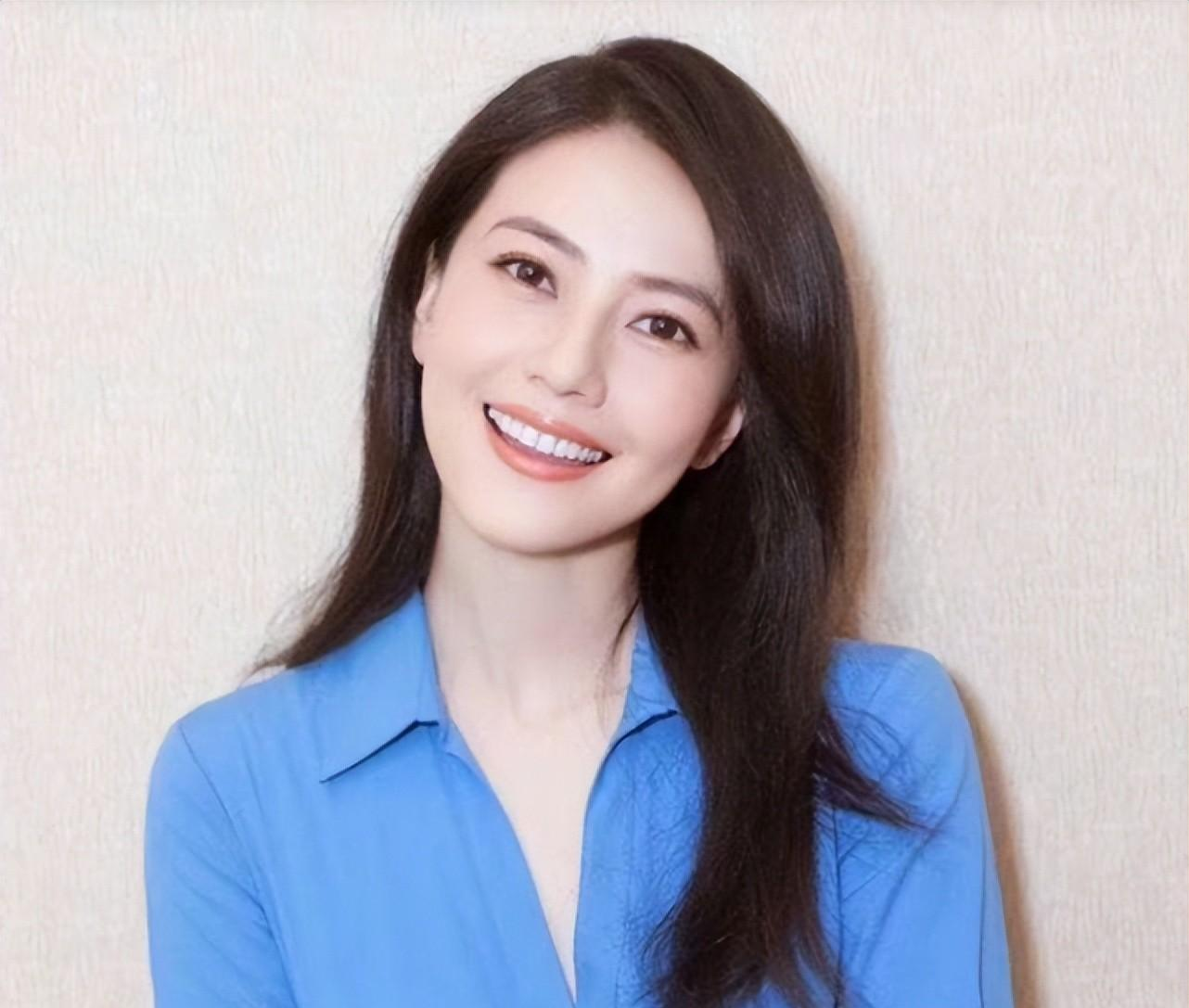 国籍|一天之内6个瓜，未婚先孕、退外国籍、恋情添实锤，个个都是大瓜