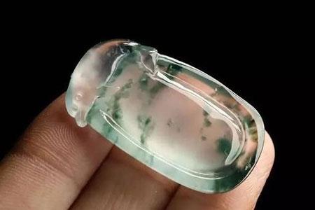 文玩|售卖的翡翠那么多，为什么专家一看，就能分辨出好坏来